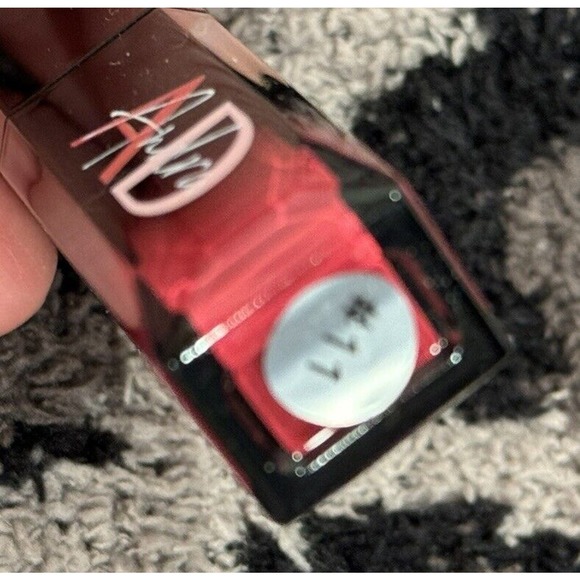 Andra Cosmetics Lip Color Tint Romanian Beauty Line #11 Makeup Artist Art NEW - Picture 2 of 4